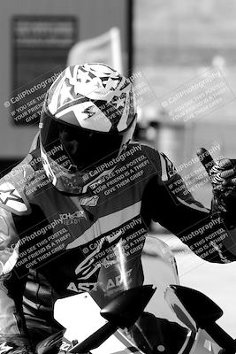 media/Sep-25-2023-Moto Forza (Mon) [[81ffa65e0a]]/Around the Pits/